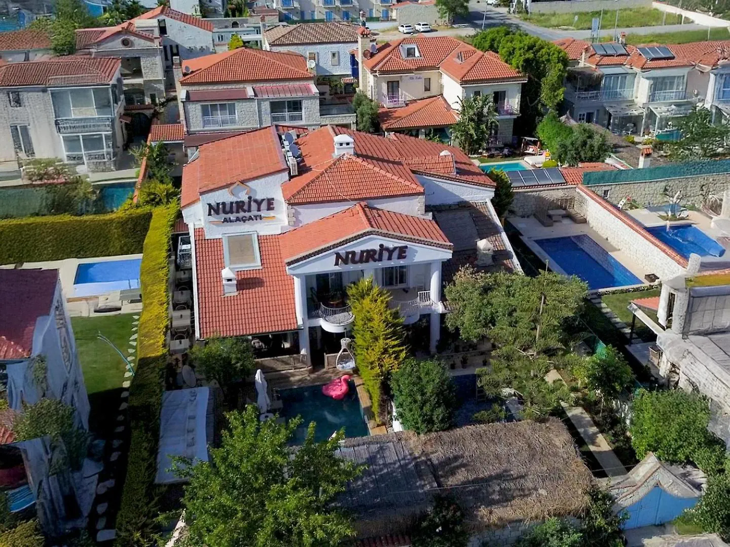 Nuriye Alacati ile iletişim